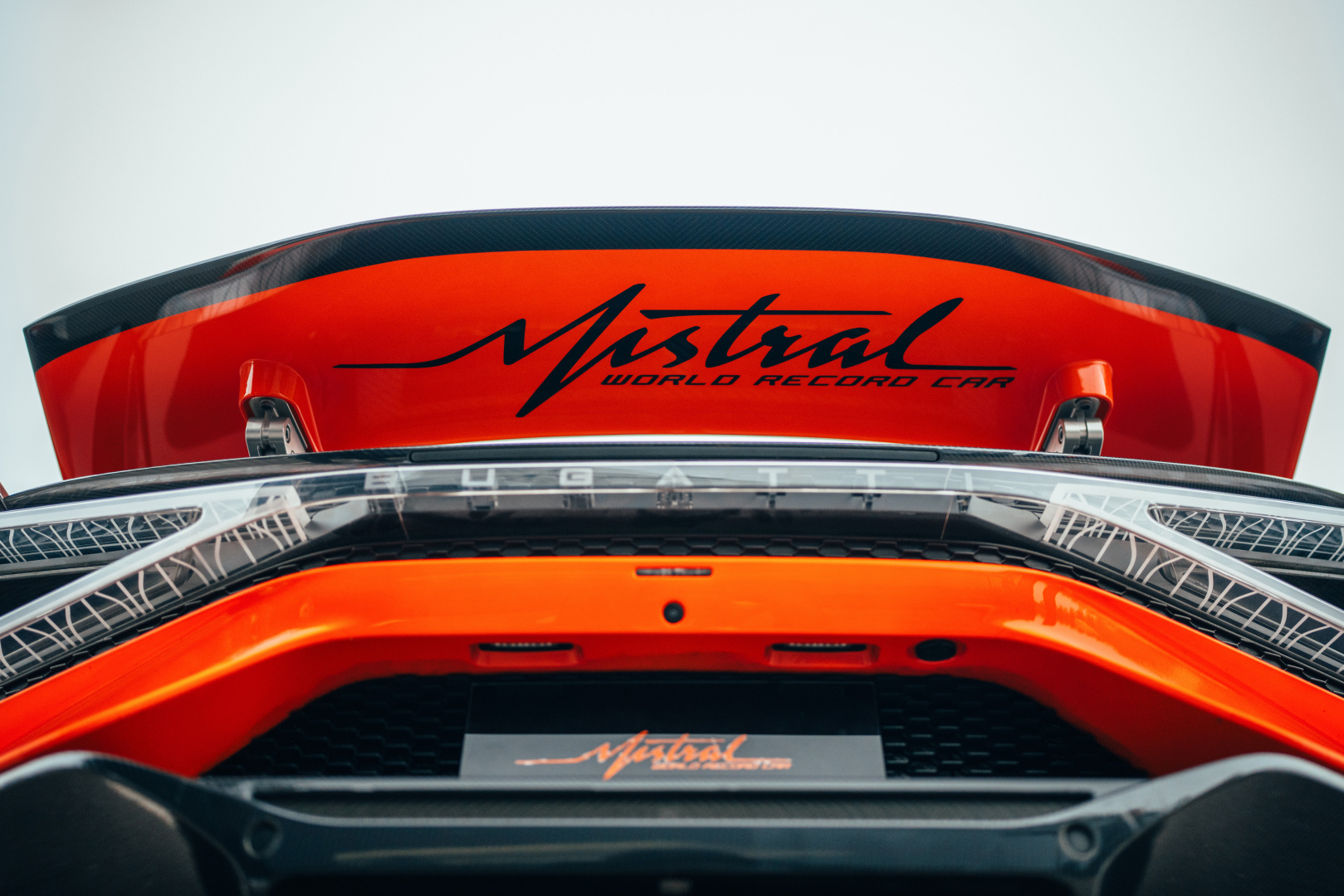 SMALL_7 BUGATTI W16 Mistral World Record
